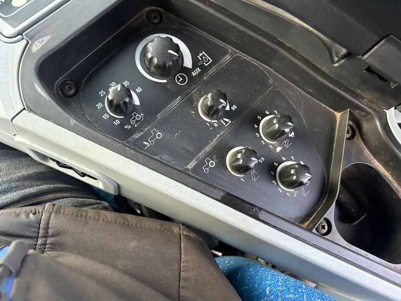 2014 New Holland T7.235 for sale I Used New Holland Tractors Ireland